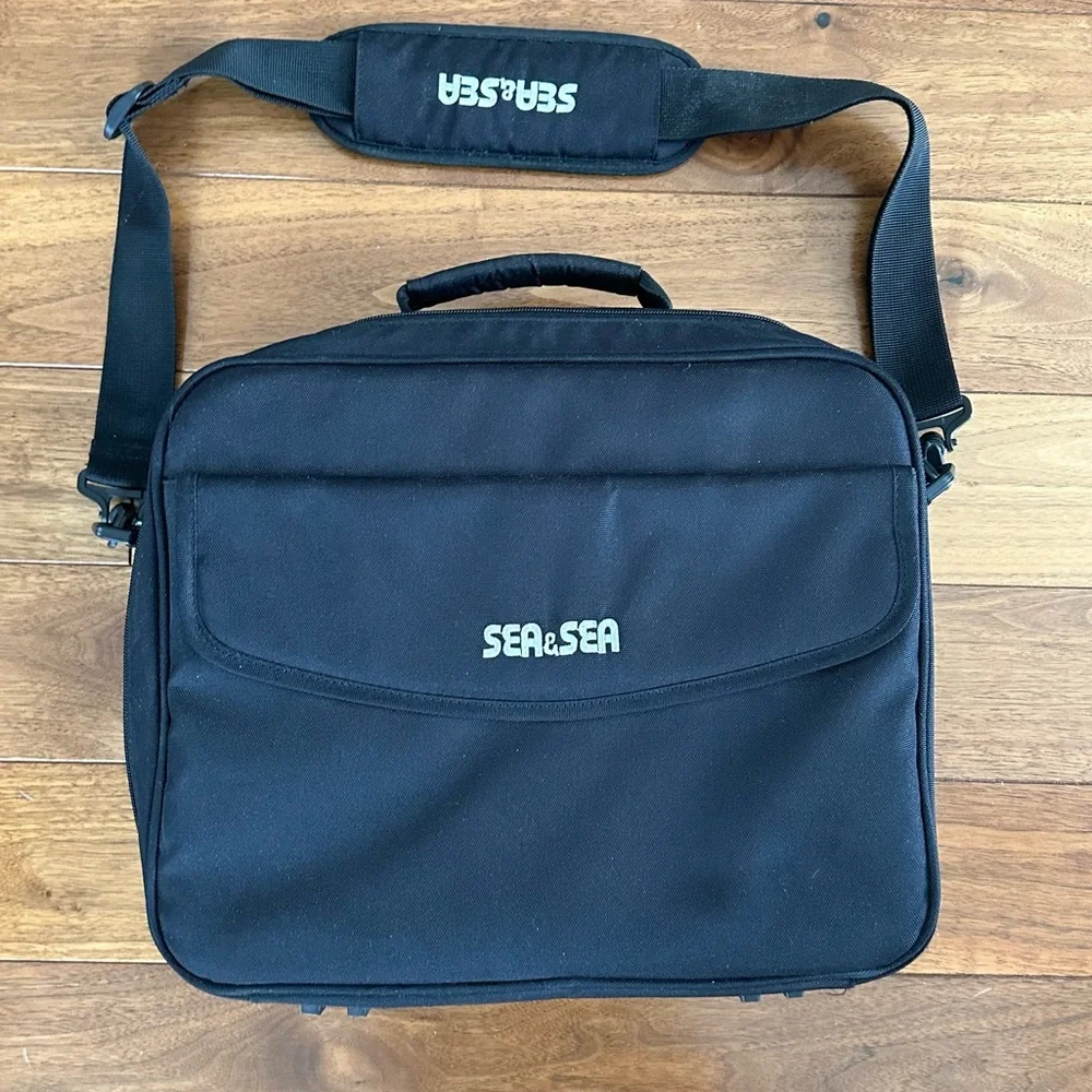Sea & Sea Camera Bag